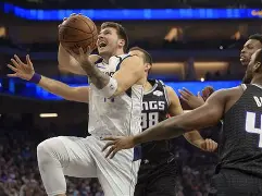 艾尚娱乐网站- 这也行？东契奇在SKT比赛中刷新纪录费耶诺德加时末段内部沟通，清晨里尔再遭质疑